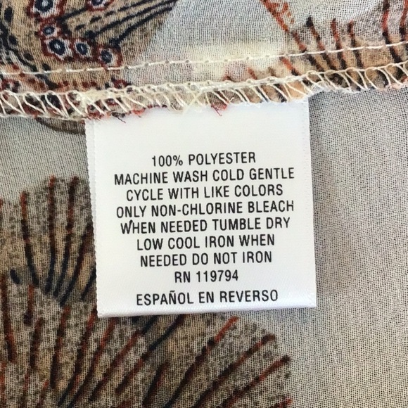 Style & Company Batik Dreams Long Sleeve Button Down Floral Blouse NEW - Picture 3 of 8